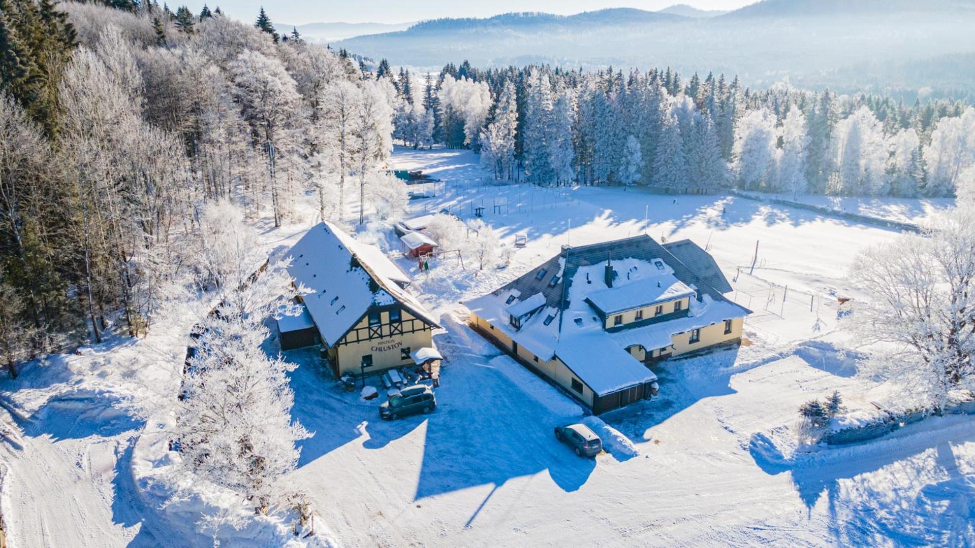 Penzion Chlustov Strazny Buitenkant foto